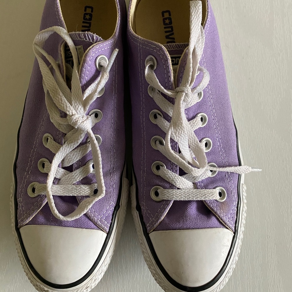 Lilac Converse